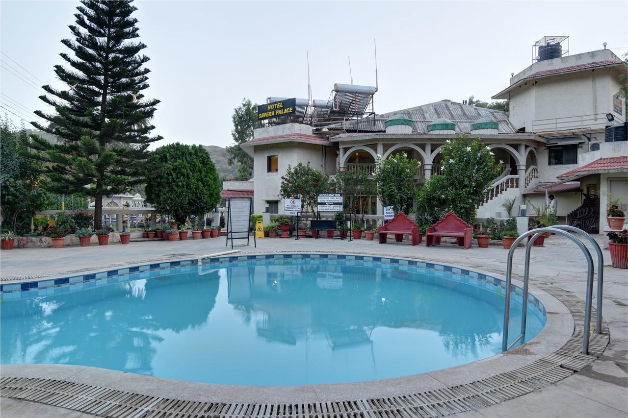 Hotel Savera Palace Mount Abu Buitenkant foto